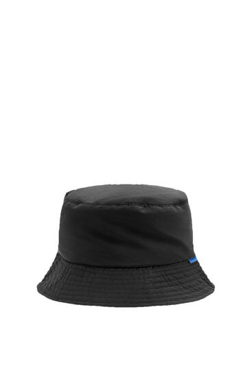 pull and bear hat