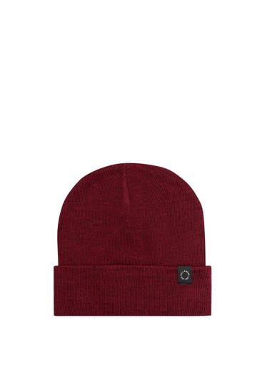 beanie hat pull and bear