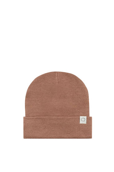 pull and bear beanie hat