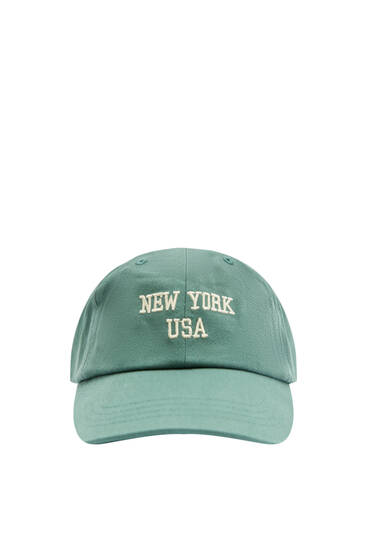 Cappello con ricamo New York