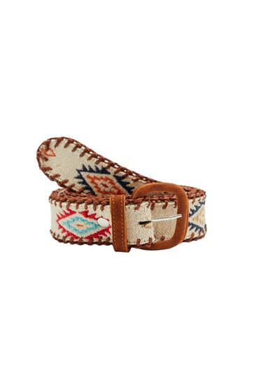Belt with multicoloured embroidery
