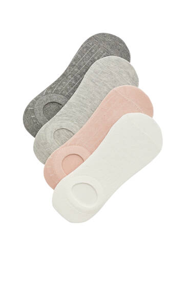 Balení 4 párů žebrovaných neviditelných ponožek