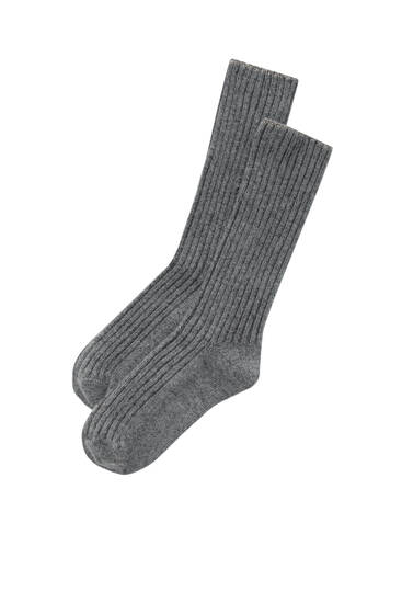 Dicke Socken mit Patentmuster