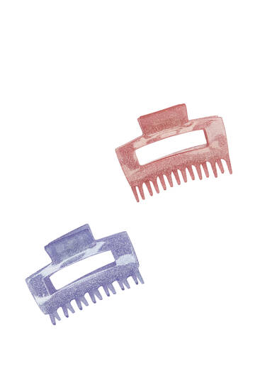 pullandbear.com | Pack of shiny faux fur hair clips