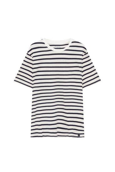 T-shirt with thin stripes