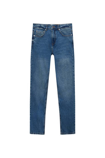 Modré džínsy úzkeho komfortného strihu