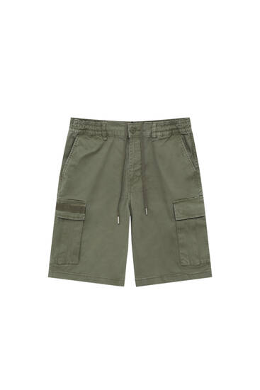 Basic coloured cargo Bermuda shorts