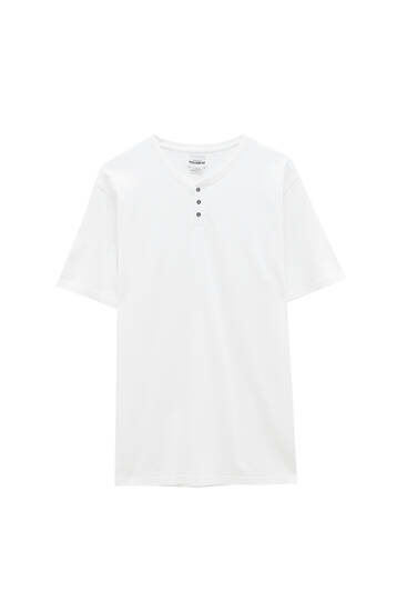 Short sleeve T-shirt with buttons