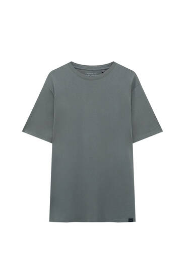 pull and bear shirts price