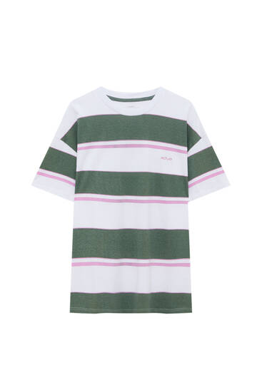 Short sleeve T-shirt with alternating stripes