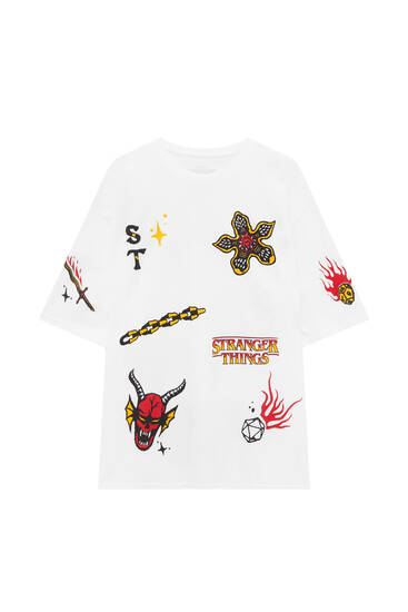 T-shirt estampado símbolos Stranger Things