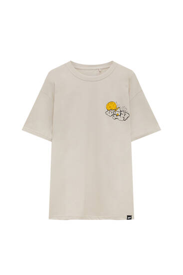 Short sleeve T-shirt with a house in the clouds