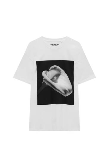 White flower Mapplethorpe T-shirt