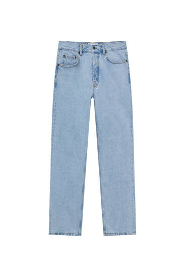 Modré džínsy štandardného strihu