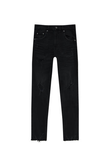 Super skinny jeans with rip details