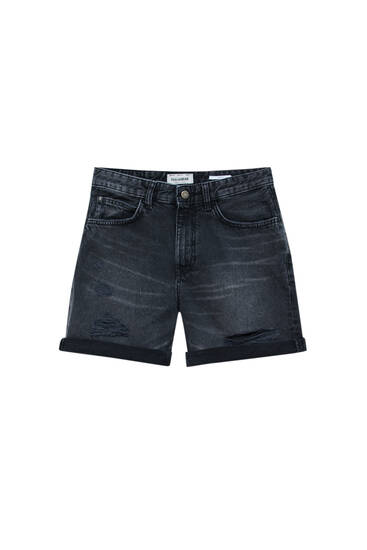 Slim fit Bermuda shorts with ripped legs
