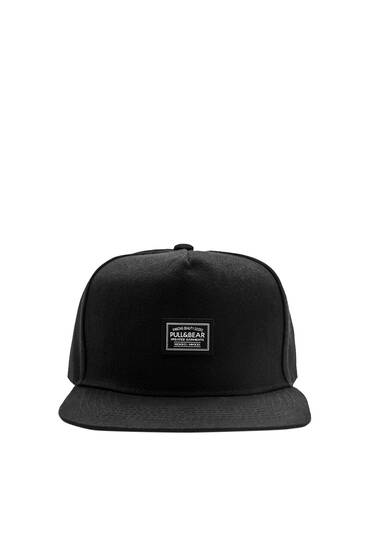 Cappello basic nero con etichetta
