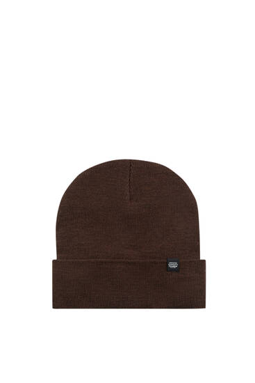 Basic knit beanie in several colours