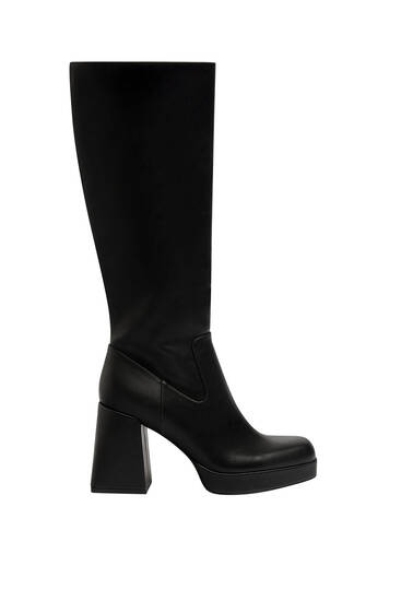 Knee-high heeled boots