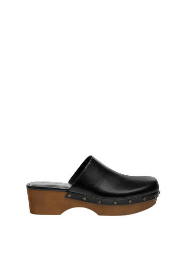 Clogs with studs