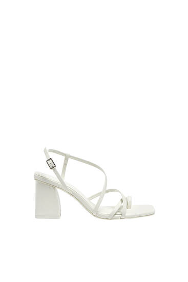 Dames sandalen met hak - Herfst Winter 2022/23 | PULL\u0026BEAR