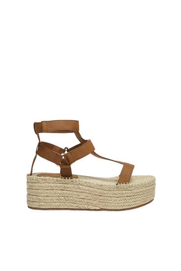 Wedge espadrilles with straps