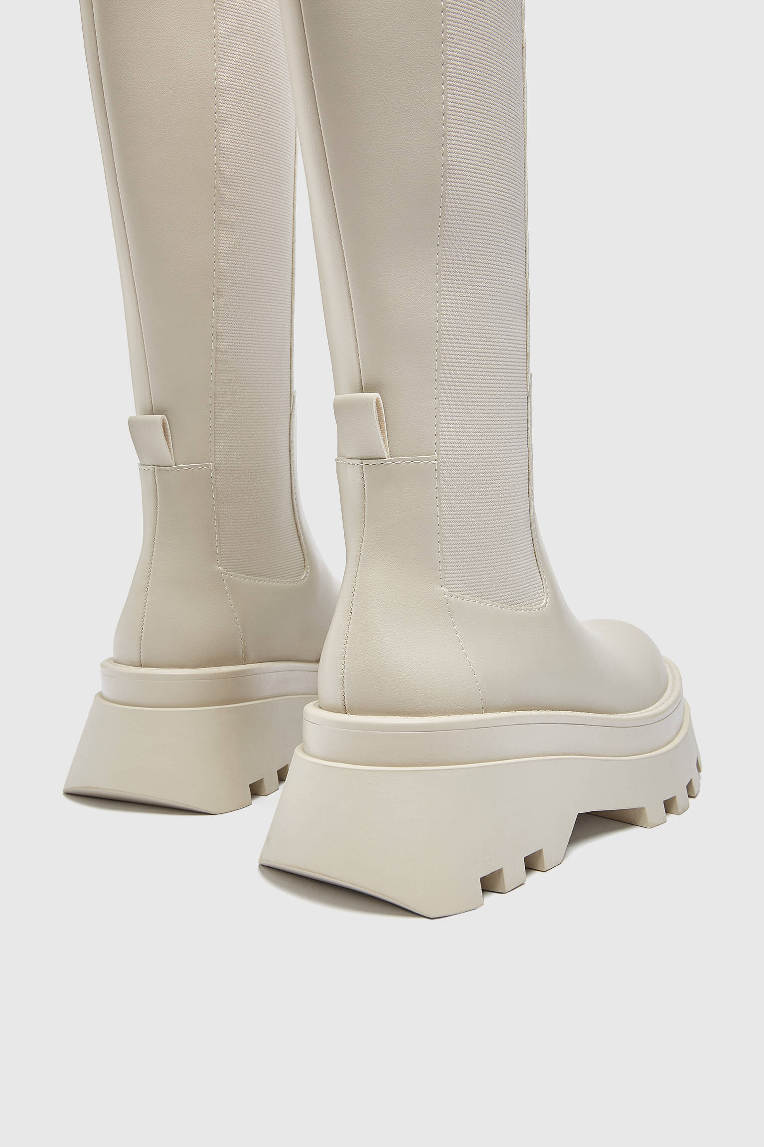 Pull & Bear - Track sole boots with elastic gores