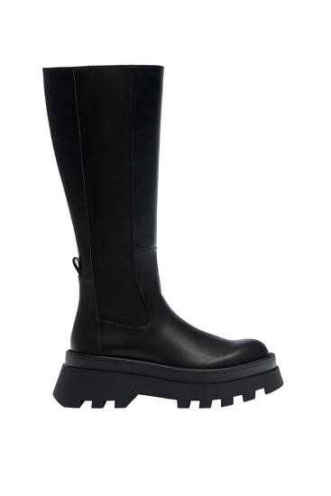 Flat track sole boots with elastic gores - pull&bear