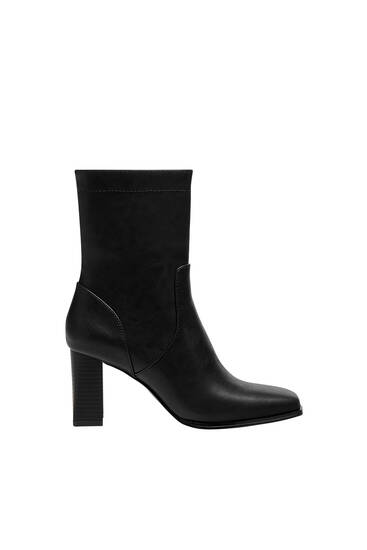 Heeled square-toe ankle boots