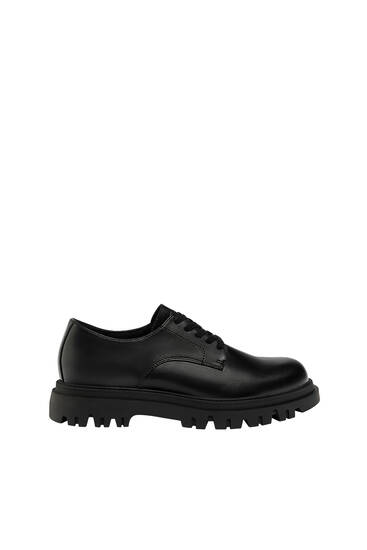 Men's Shoes: find all the latest trends at PULL&BEAR