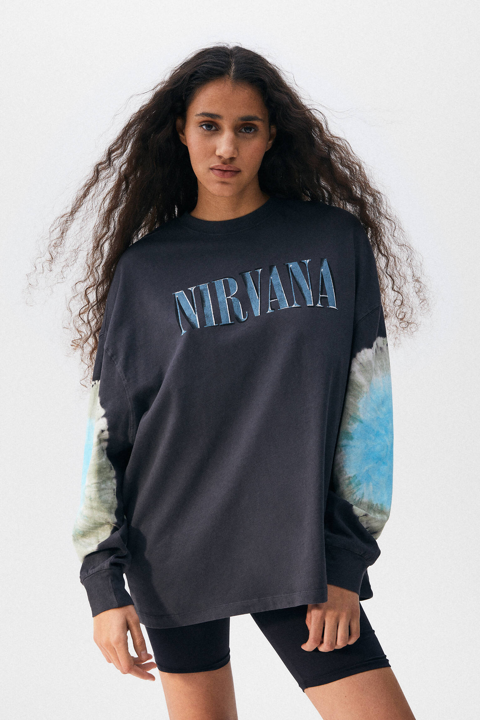 & Bear - Camiseta Nirvana manga tie-dye