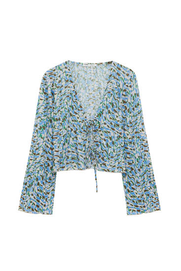 Pleated blouse with print