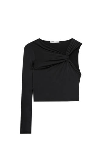 Asymmetric top with one sleeve