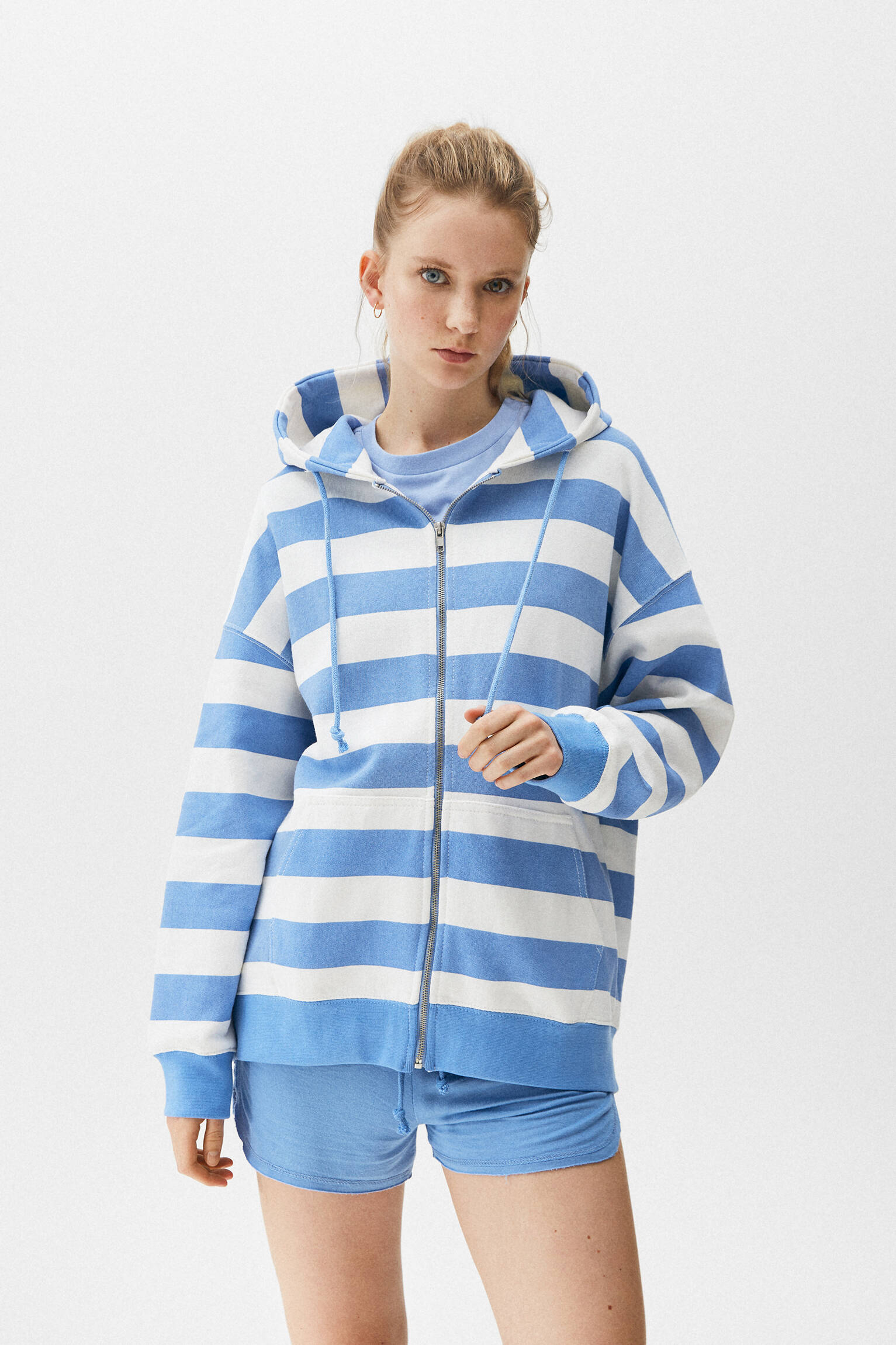Pull \u0026 Bear - Sudadera canguro cremallera