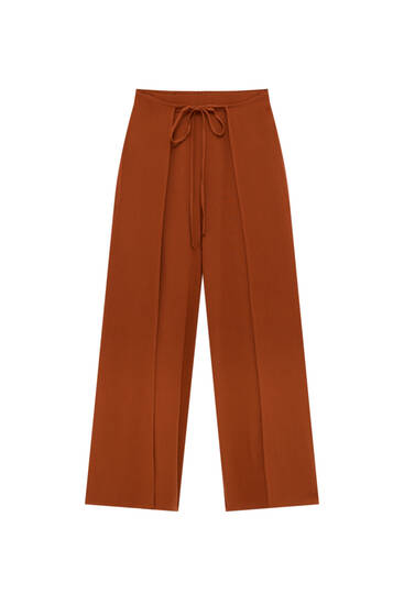 Descubre lo último en Pantalones para Mujer de Moda | PULL\u0026BEAR