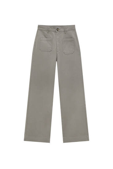 Relaxed fit trousers with pockets