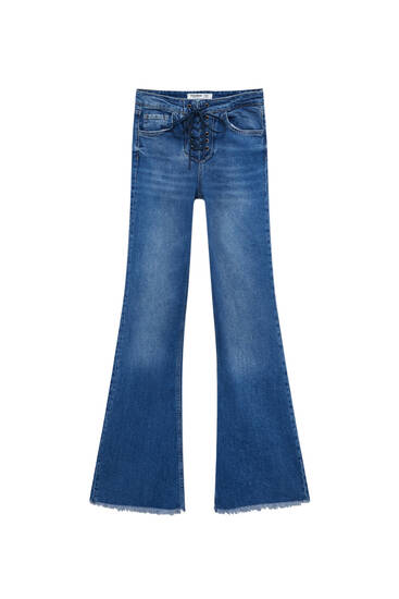 Jeans skinny flare fecho de cordões