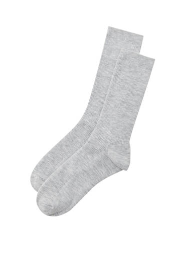 Lange Basic-Socken im Rippenstrick