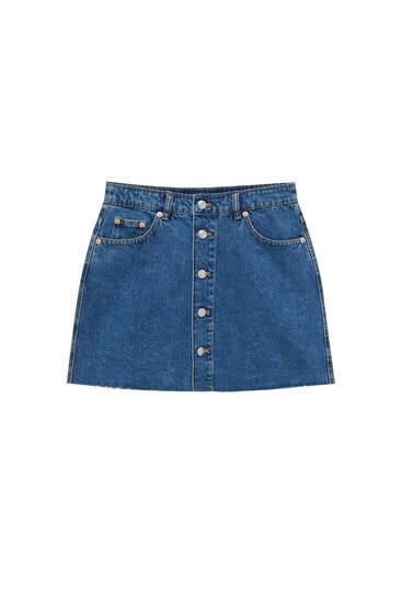 חצאית ג'ינס מיני עם כפתורים בחזית