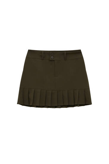 Mid-rise box pleat skirt