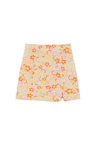 Fitted floral mini skirt