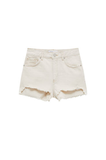 Mid-waist shorts with ripped hem