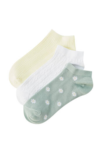 3-pack of daisy print socks