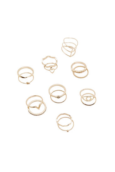 Komplet pierścionków w złotym kolorze