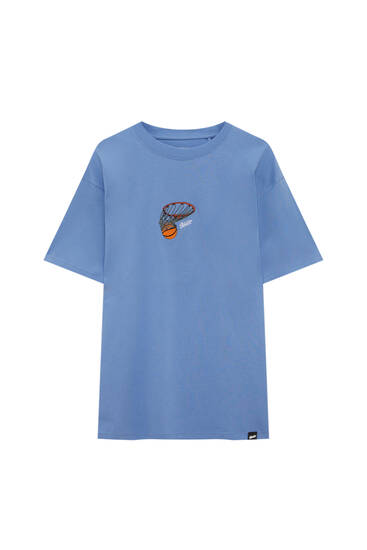 Short sleeve T-shirt with basket print