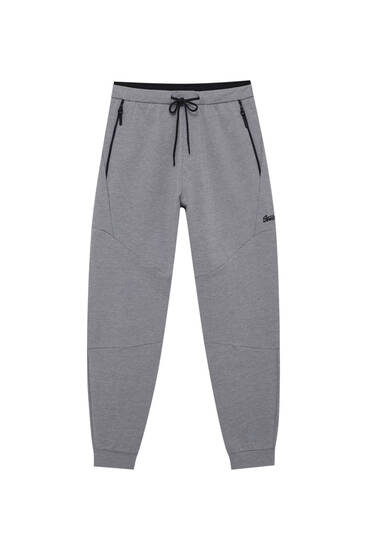 Joggers with zip pockets