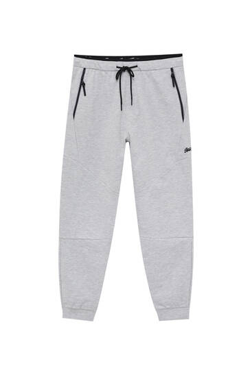 Joggers with zip pockets