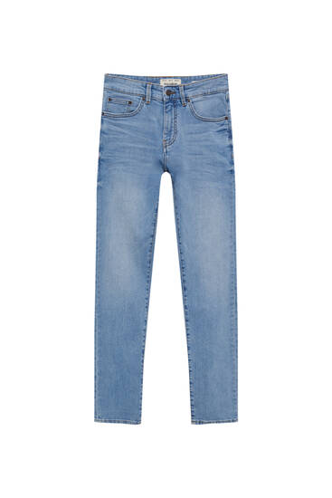 Blaue Basic-Jeans im Skinny-Fit