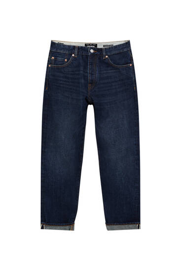 ג'ינס standard fit עם עיטור דהוי