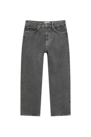 Loose fit straight-leg jeans